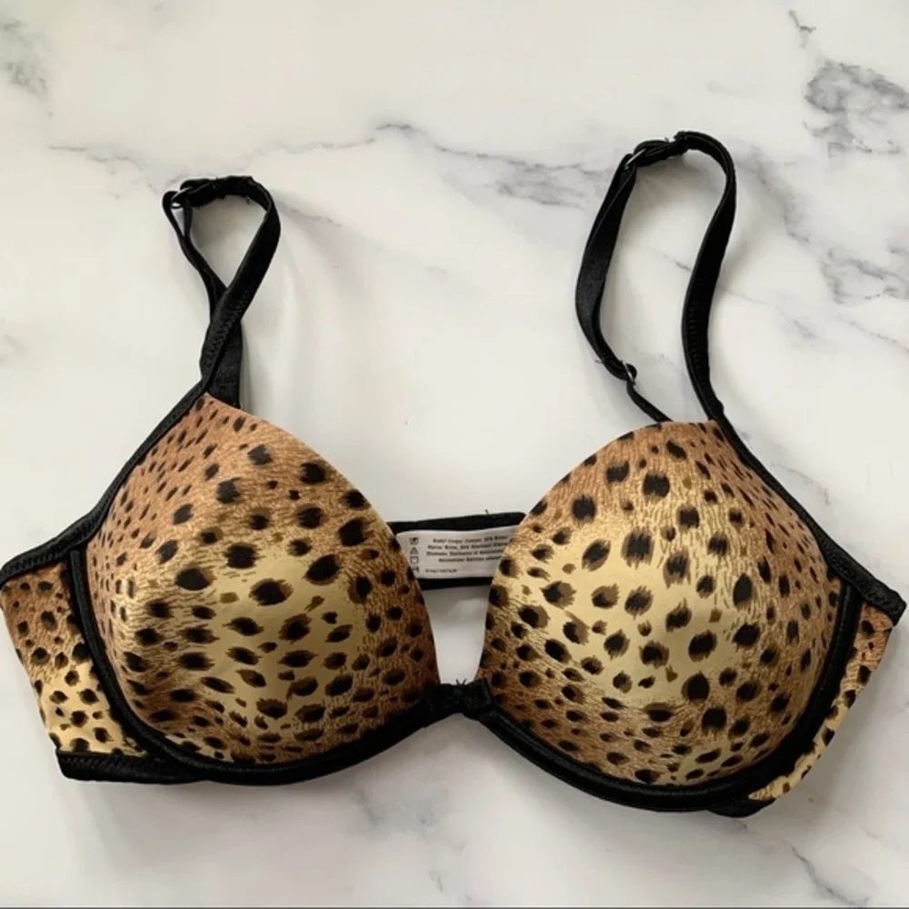 Maidenform Wirefree Plunging Leopard Print Bra 34C